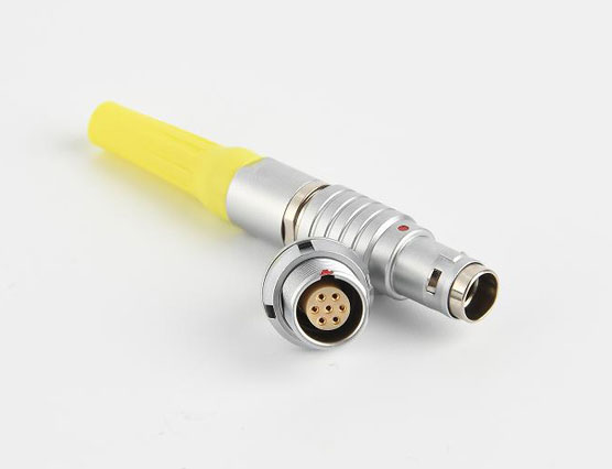 推拉自鎖航空連接器是否能夠?qū)崿F(xiàn)多點(diǎn)連接？